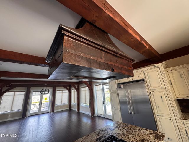 211 Petty Lane, Mooresburg, TN 37811