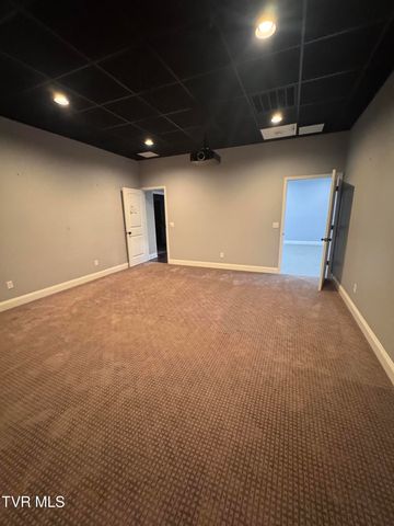 211 Petty Lane, Mooresburg, TN 37811