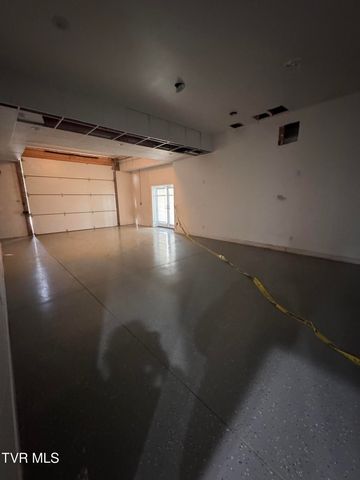 211 Petty Lane, Mooresburg, TN 37811