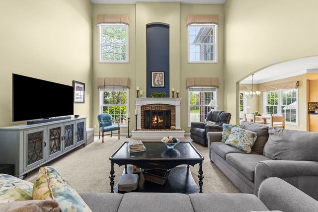 3803 Royal Portrush Drive, Naperville, IL 60564