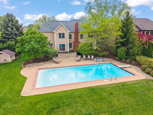 3803 Royal Portrush Drive, Naperville, IL 60564