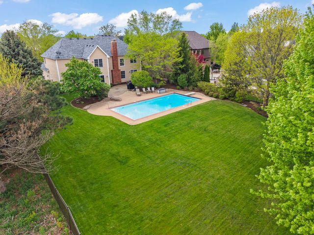 3803 Royal Portrush Drive, Naperville, IL 60564
