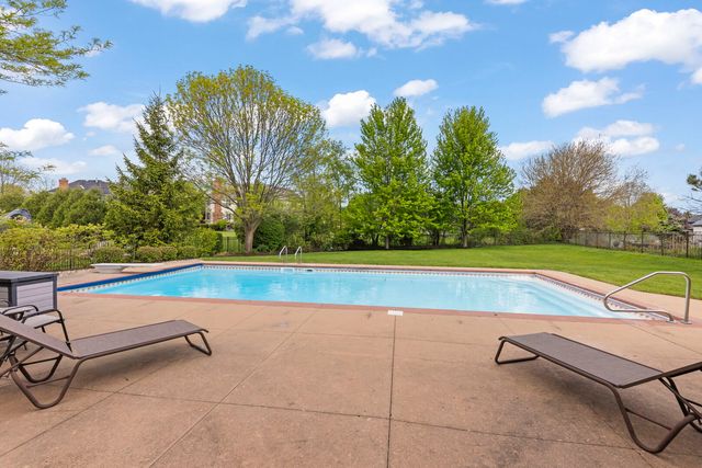 3803 Royal Portrush Drive, Naperville, IL 60564