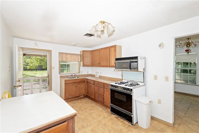 2407 David St, Corpus Christi, TX 78405