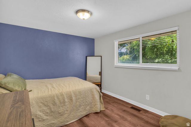 1124 E WEBSTER DR, Sandy, UT 84094