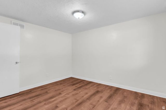 1124 E WEBSTER DR, Sandy, UT 84094