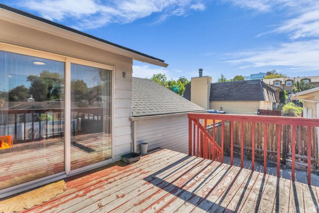 1124 E WEBSTER DR, Sandy, UT 84094