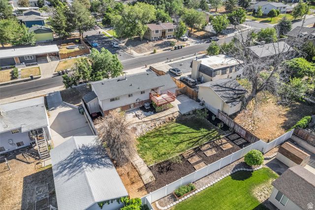 1124 E WEBSTER DR, Sandy, UT 84094