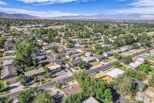 1124 E WEBSTER DR, Sandy, UT 84094