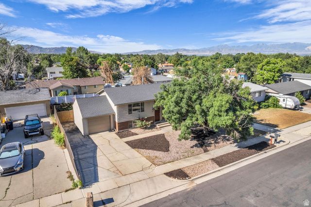 1124 E WEBSTER DR, Sandy, UT 84094