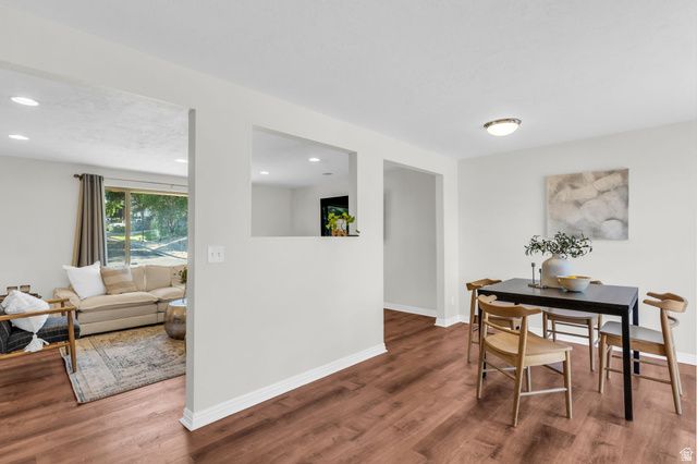 1124 E WEBSTER DR, Sandy, UT 84094