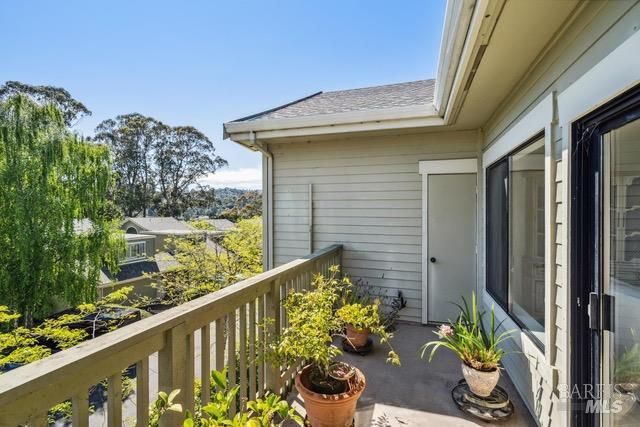 118 Eucalyptus Knoll St, Mill Valley, CA 94941
