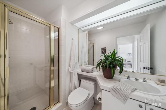 118 Eucalyptus Knoll St, Mill Valley, CA 94941