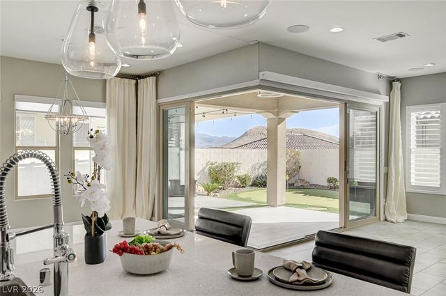 12658 New Providence Street, Las Vegas, NV 89141