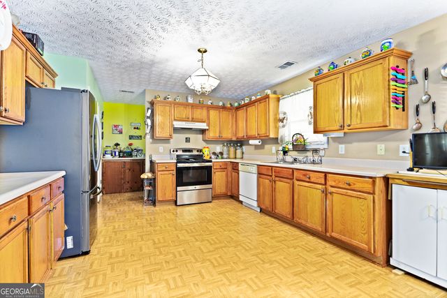 3104 Red Oak Trail, Decatur, GA 30034