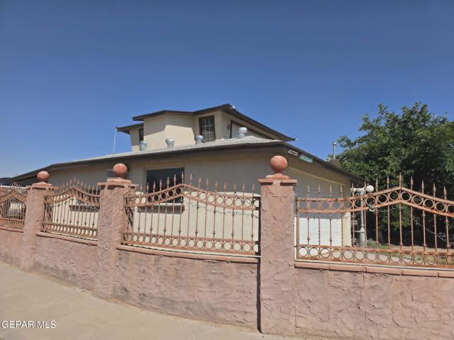 9862 Lilly Drive, Socorro, TX 79927