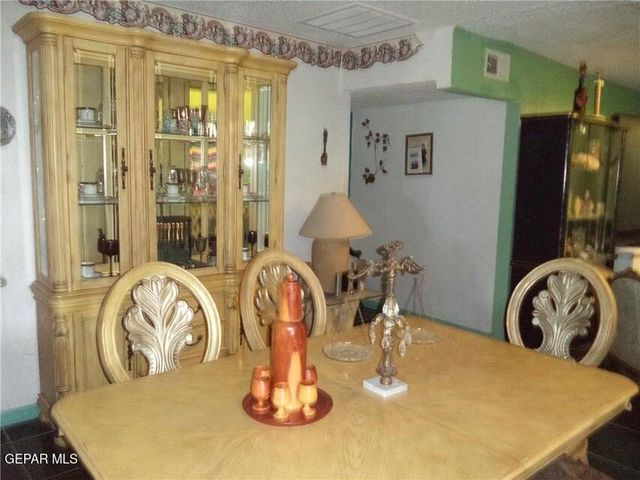 9862 Lilly Drive, Socorro, TX 79927
