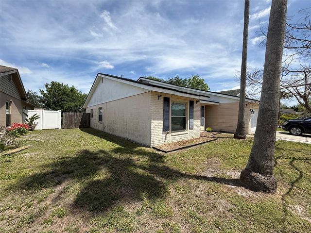 712 HAZY MEADOW COURT, Brandon, FL 33510