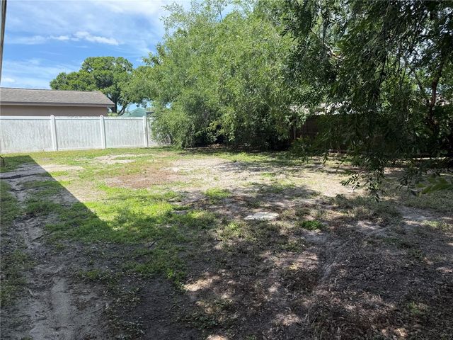 712 HAZY MEADOW COURT, Brandon, FL 33510