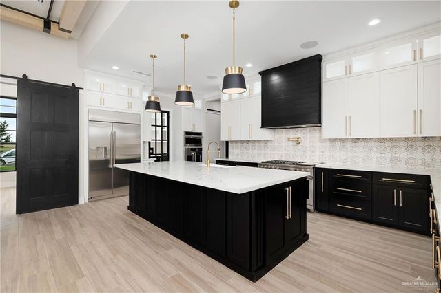 4825 Estancia Parkway, Mcallen, TX 78504