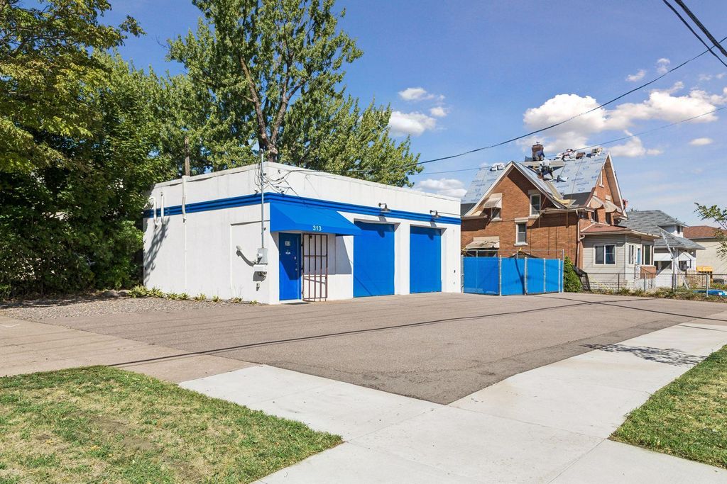 313 Front Avenue, Saint Paul, MN 55117 — exterior