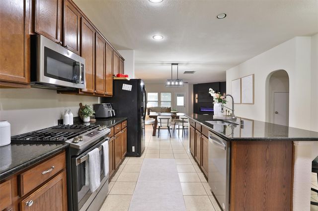 802 Harbor Lakes Lane, Katy, TX 77494