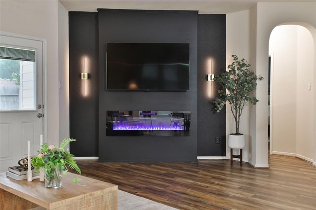 802 Harbor Lakes Lane, Katy, TX 77494