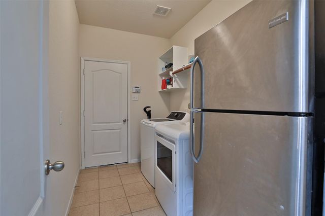 802 Harbor Lakes Lane, Katy, TX 77494