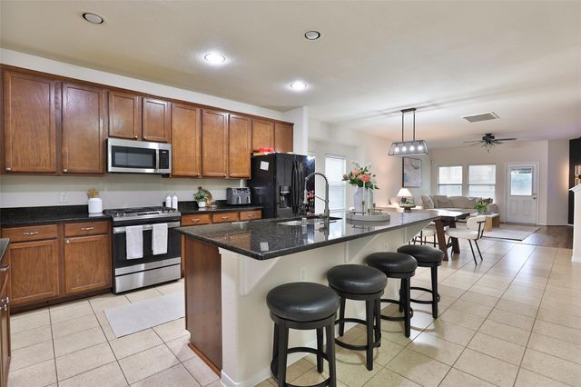 802 Harbor Lakes Lane, Katy, TX 77494