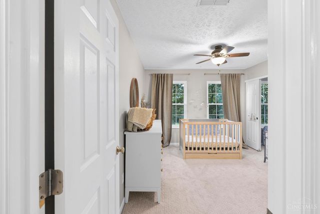 728 Oak Forest Drive, Hamilton Twp, OH 45152