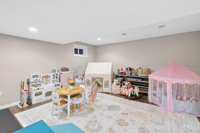 728 Oak Forest Drive, Hamilton Twp, OH 45152