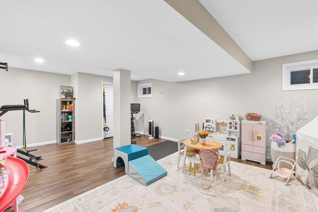 728 Oak Forest Drive, Hamilton Twp, OH 45152