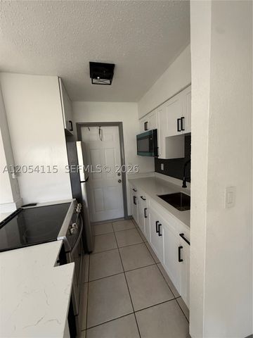 2216 Fillmore St 6, Hollywood, FL 33020