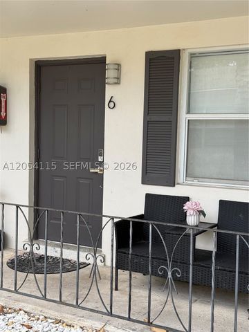 2216 Fillmore St 6, Hollywood, FL 33020