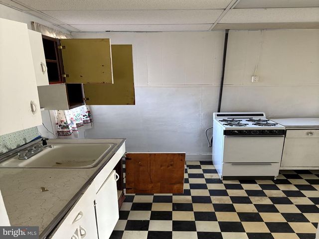 1534 E PASSYUNK AVE, Philadelphia, PA 19147