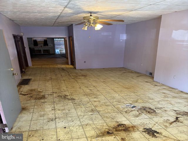 1534 E PASSYUNK AVE, Philadelphia, PA 19147