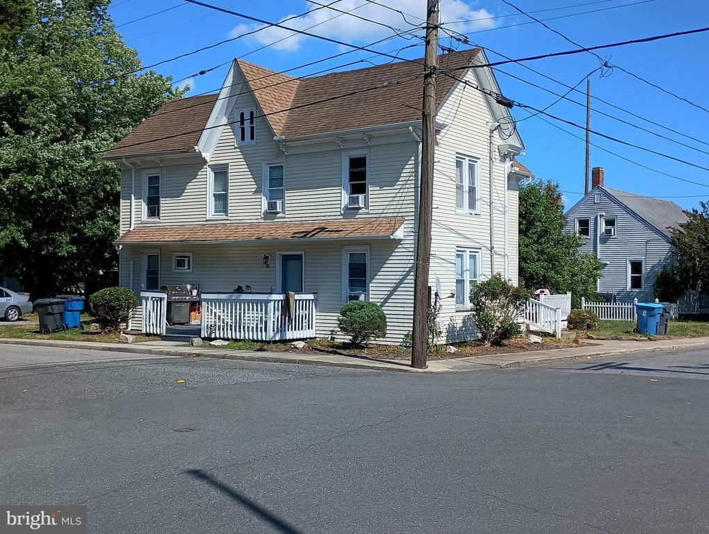10 E CHURCH ST, Selbyville, DE 19975