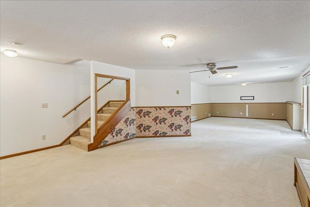 9715 W Westlawn St, Wichita, KS 67212