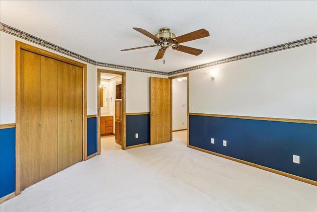 9715 W Westlawn St, Wichita, KS 67212