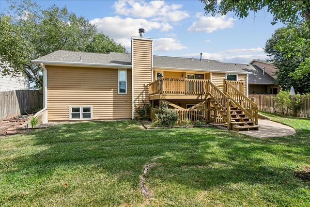 9715 W Westlawn St, Wichita, KS 67212