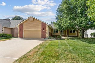 9715 W Westlawn St, Wichita, KS 67212