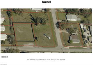 1115 Laurel DR, North Fort Myers, FL 33917