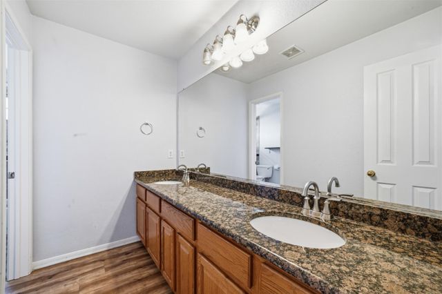 2412 Cloud Peak LN, Round Rock, TX 78681