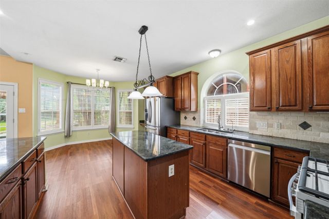 2412 Cloud Peak LN, Round Rock, TX 78681