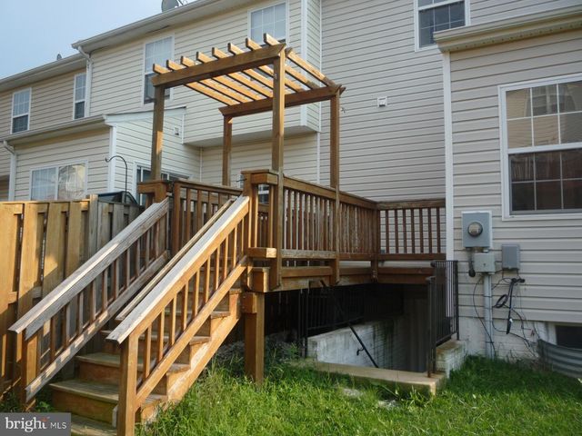 552 SPARKLEBERRY TER NE, Leesburg, VA 20176