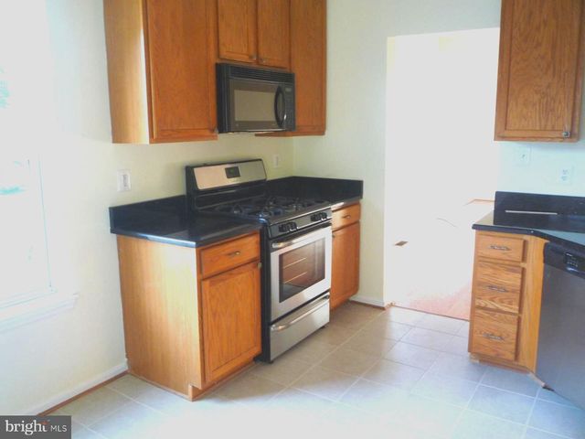 552 SPARKLEBERRY TER NE, Leesburg, VA 20176