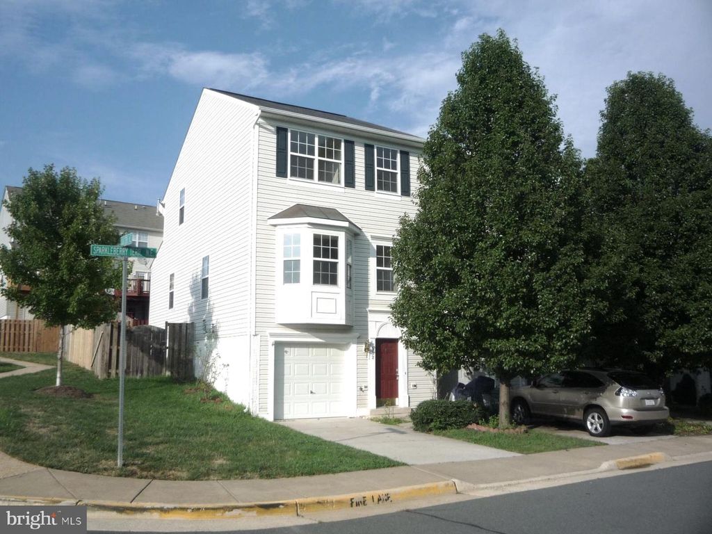 552 SPARKLEBERRY TER NE, Leesburg, VA 20176
