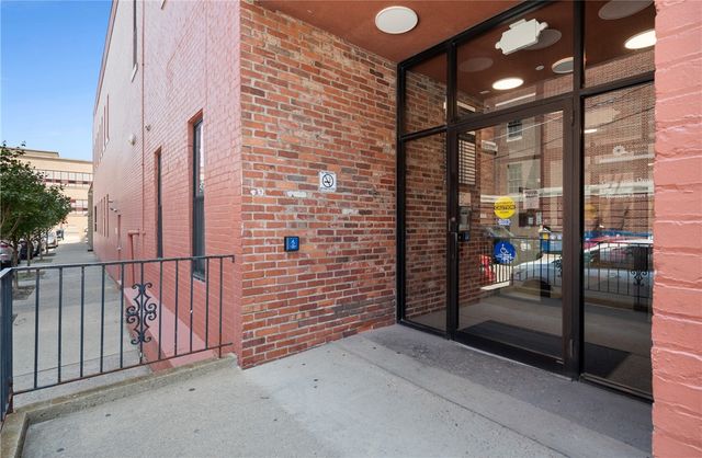 900 Sarah Street, South Side, PA 15203