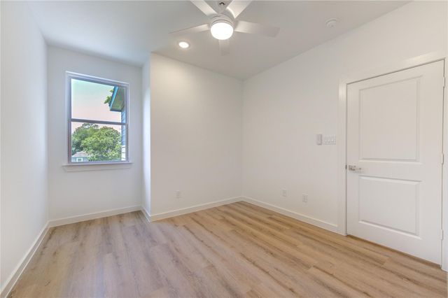 7118 Eastwood Street, Houston, TX 77021