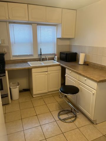 6918 GARDEN Lane, Bridgeview, IL 60455